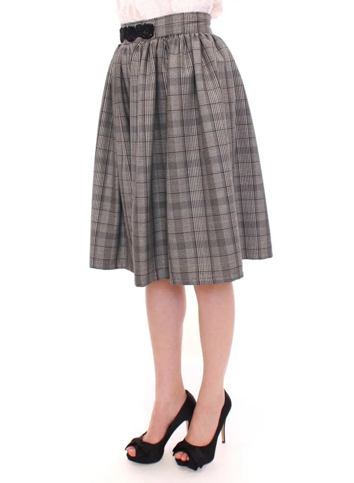 Noemi Alemán Gray Checkered Wool Shorts Skirt
