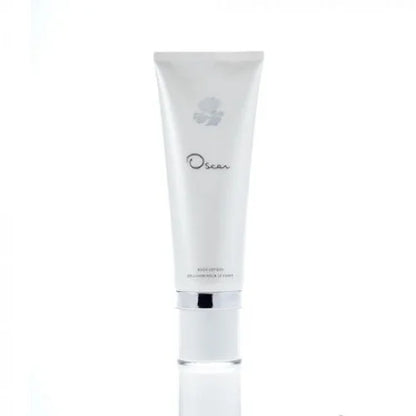 Oscar de la Renta Perfumed Body Lotion for Alluring Fragrance and Soft Skin Women’s Bath & De La