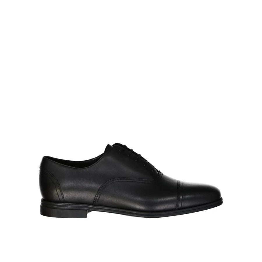 Salvatore Ferragamo Black Leather Oxfords And Derbies