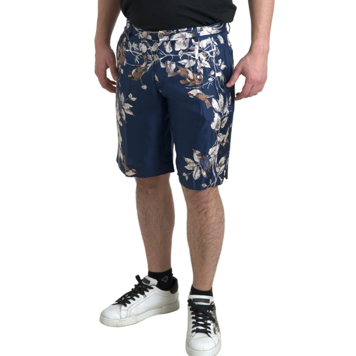 Stunning Gabbana Silk Bermuda Shorts in Floral Print with Button Closure Dolce &