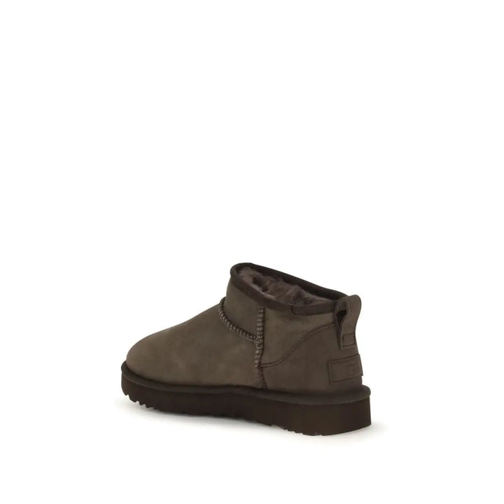 Ugg Brown Calf Leather Bos Taurus Ankle Boots