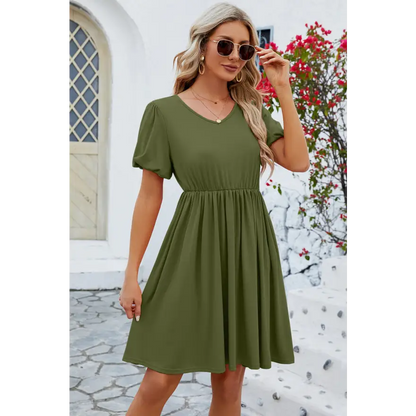 Chic Balloon Sleeve Dress: Flirty & Comfy! Clothing Tops Trendsi