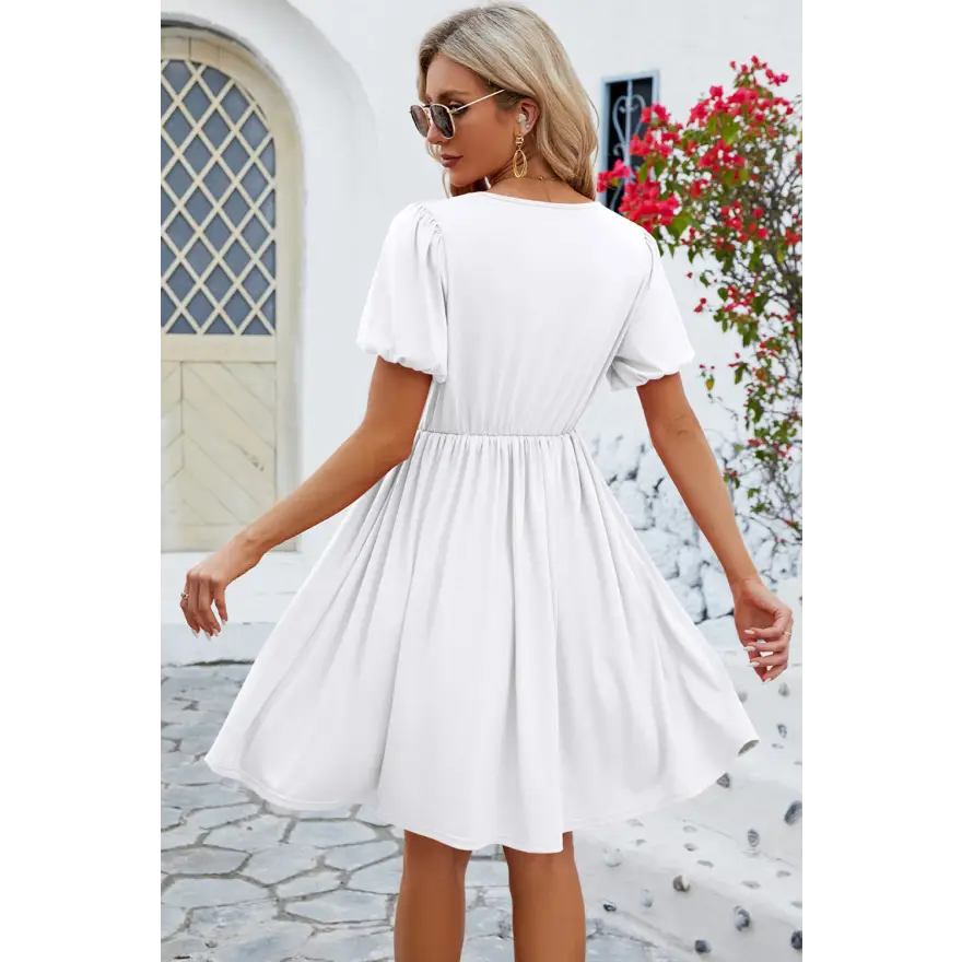 Chic Balloon Sleeve Dress: Flirty & Comfy! Clothing Tops Trendsi