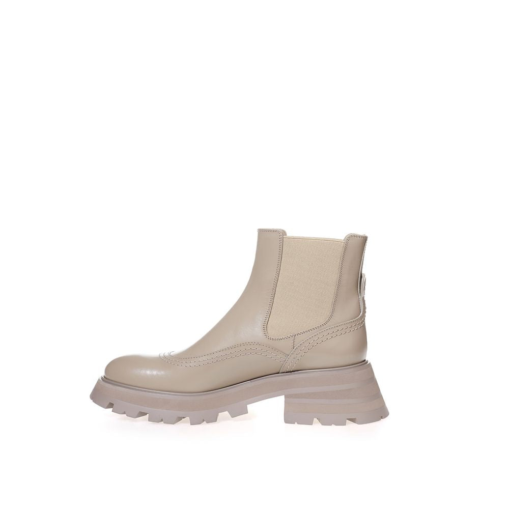 Women’s Alexander Mcqueen Beige Leather Chelsea Boots