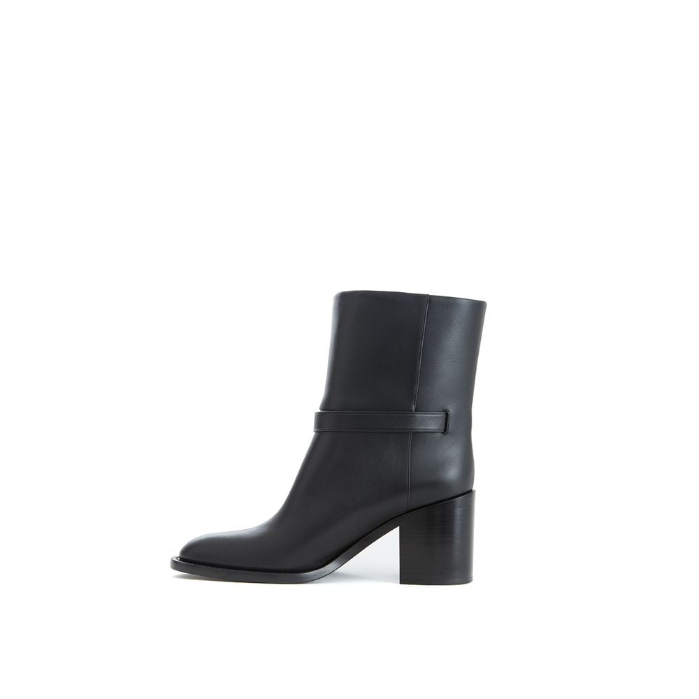Bota de cuero negra Burberry