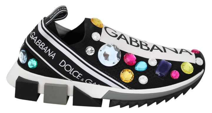 Zapatillas deportivas Dolce Gabbana con suela de goma y logo. Vestido llamativo.