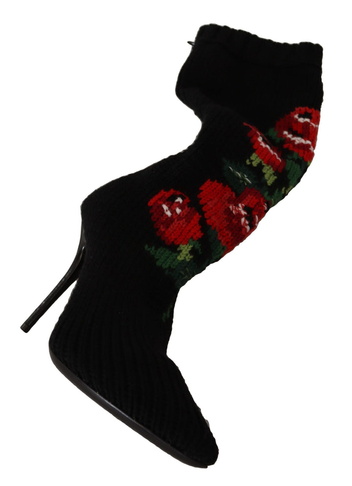 Botas estilo calcetín Dolce Gabbana con rosas rojas, un lujo revelado