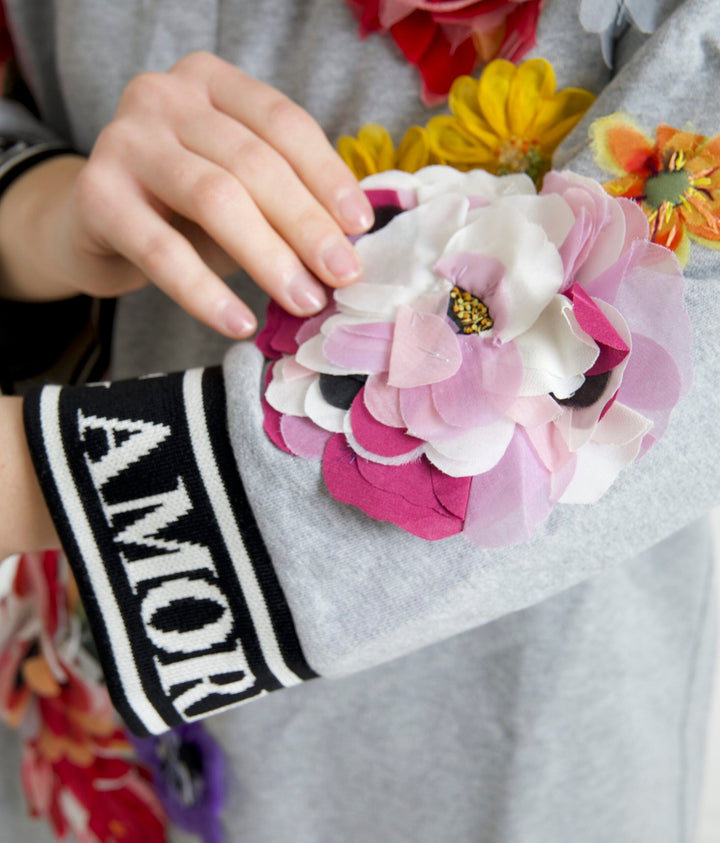 Women’s Dolce &amp; Gabbana Gray Dg Amore Queen Floral Pullover Sweater