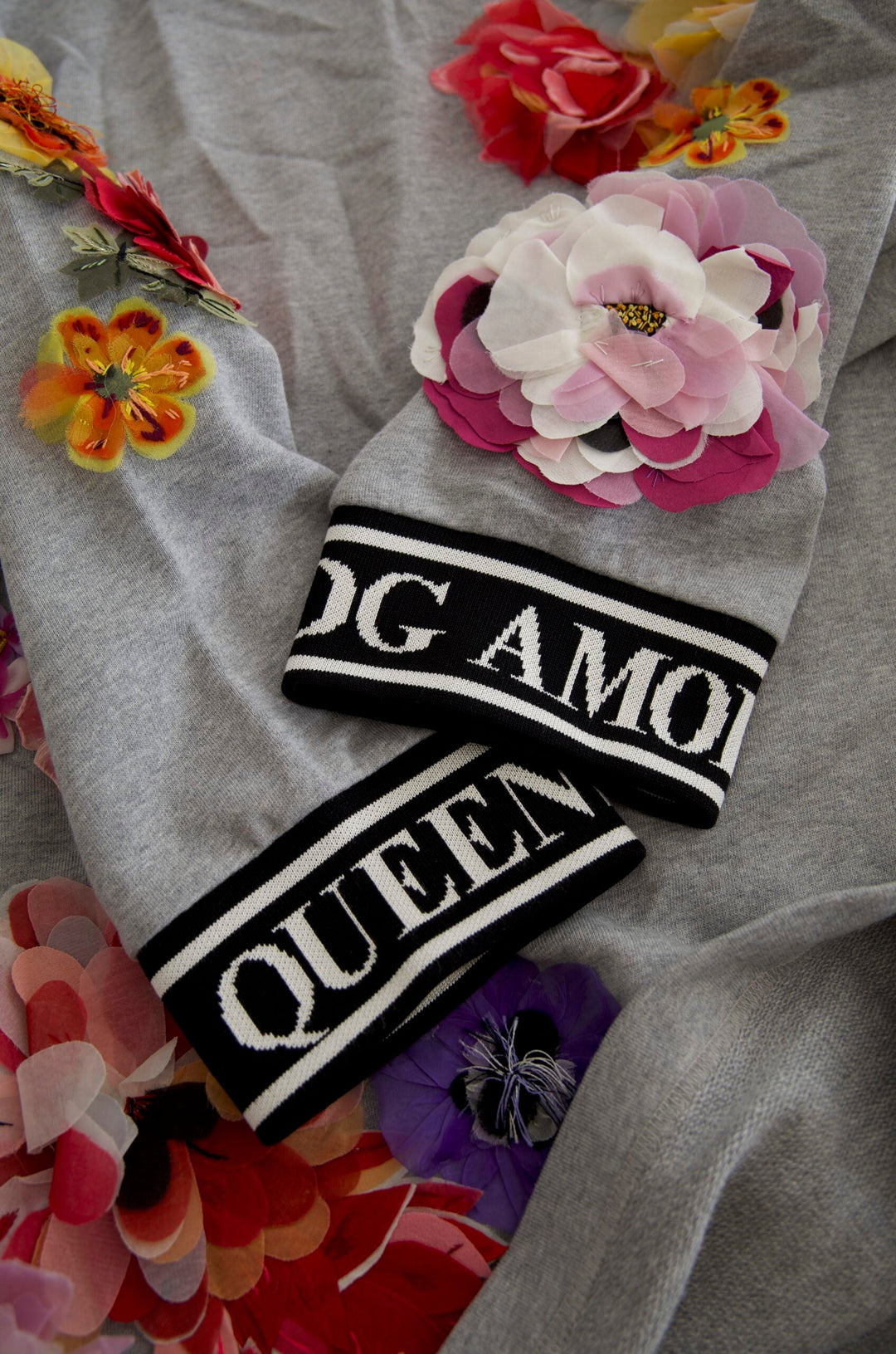 Women’s Dolce &amp; Gabbana Gray Dg Amore Queen Floral Pullover Sweater