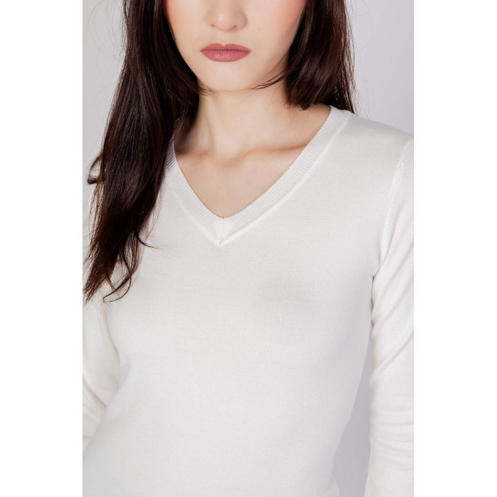 Women’s Guess White Cotton Sweatshirt